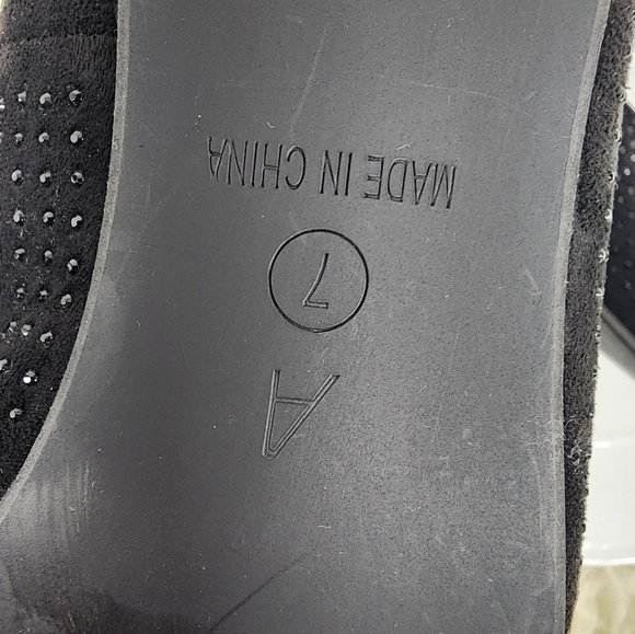 Studded stiletto pumps - Picture 9 of 13